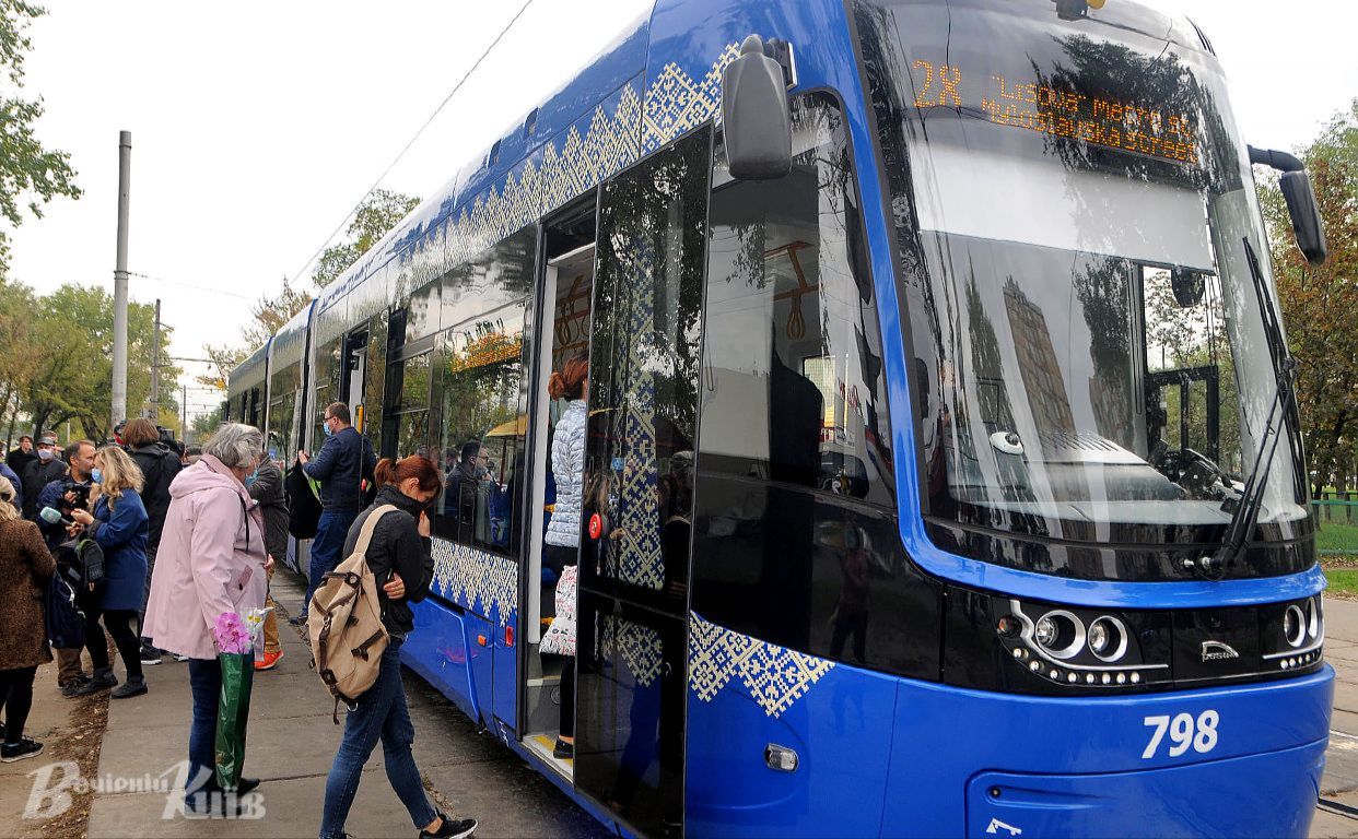 28 трамвай Київ