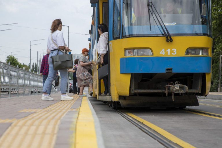 35 трамвай Київ