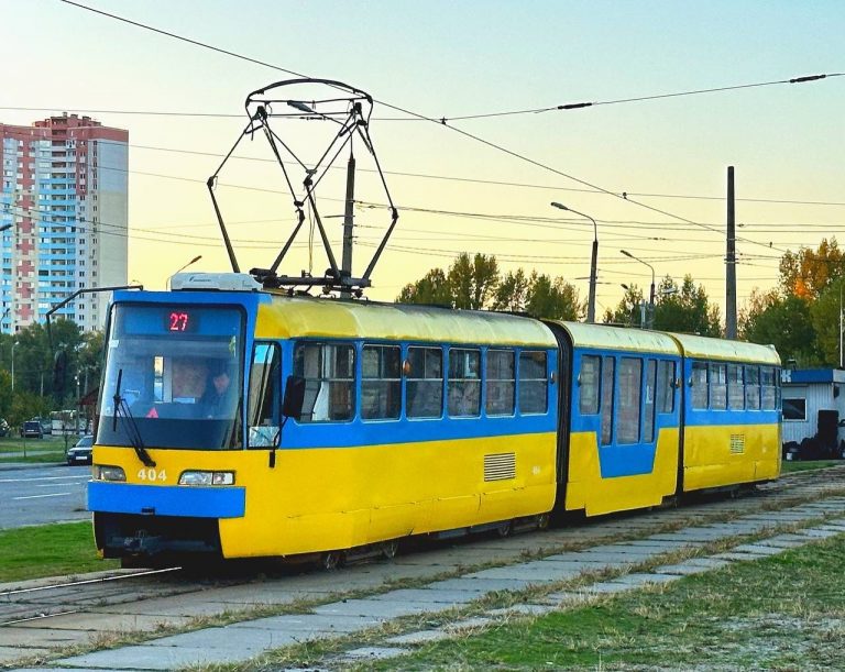 27 трамвай Київ