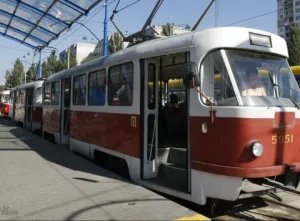 4 трамвай Київ