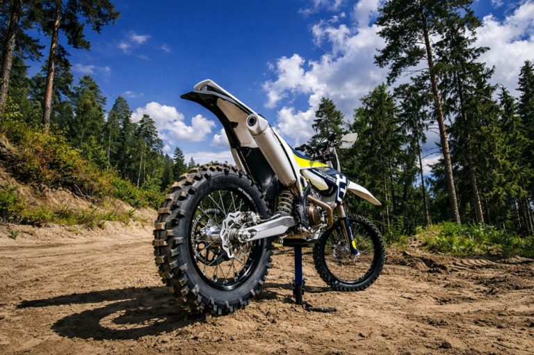 Мотоциклы для леса: как выбрать технику для бездорожья и не пожалеть