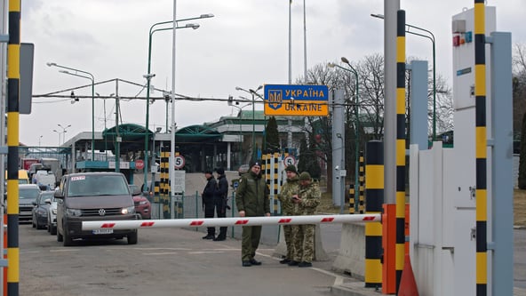 Що можна перевозити через кордон з України в Польщу: митні ліміти, документи та підводні камені