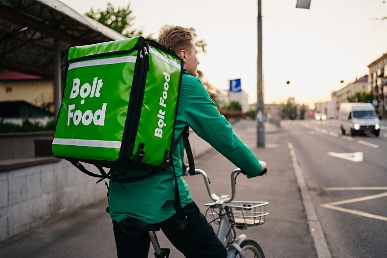 Реєстрація кур'єром в Bolt: покроковий гайд для початківців