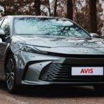 Оренда авто з водієм від AVIS: мобільність та надійність для організацій і команд