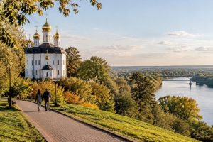Ілюстрація до матеріалу «Чернігів для прогулянок: як побачити давнє місто над Десною без поспіху»